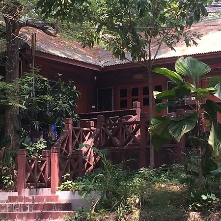Ban Suan Klang Muang Resort Mae Hong Son Esterno foto