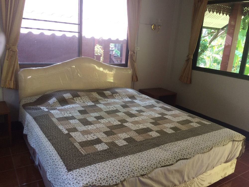 Ban Suan Klang Muang Resort Mae Hong Son Esterno foto