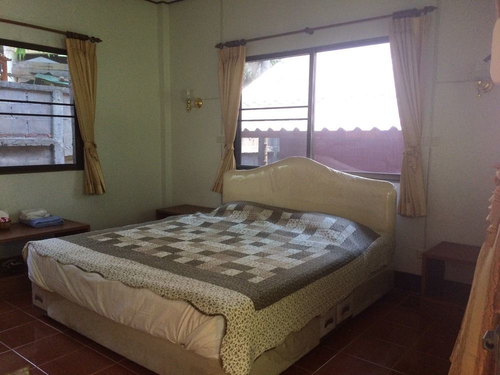 Ban Suan Klang Muang Resort Mae Hong Son Esterno foto